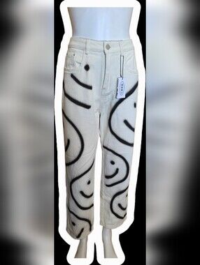 Cider White Straight-Leg Jeans with Black Smile Graffiti